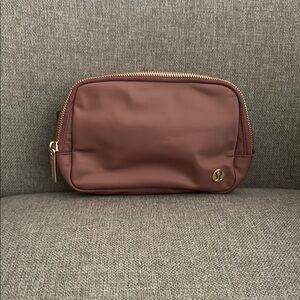 NWT Lululemon Everywhere Belt Bag